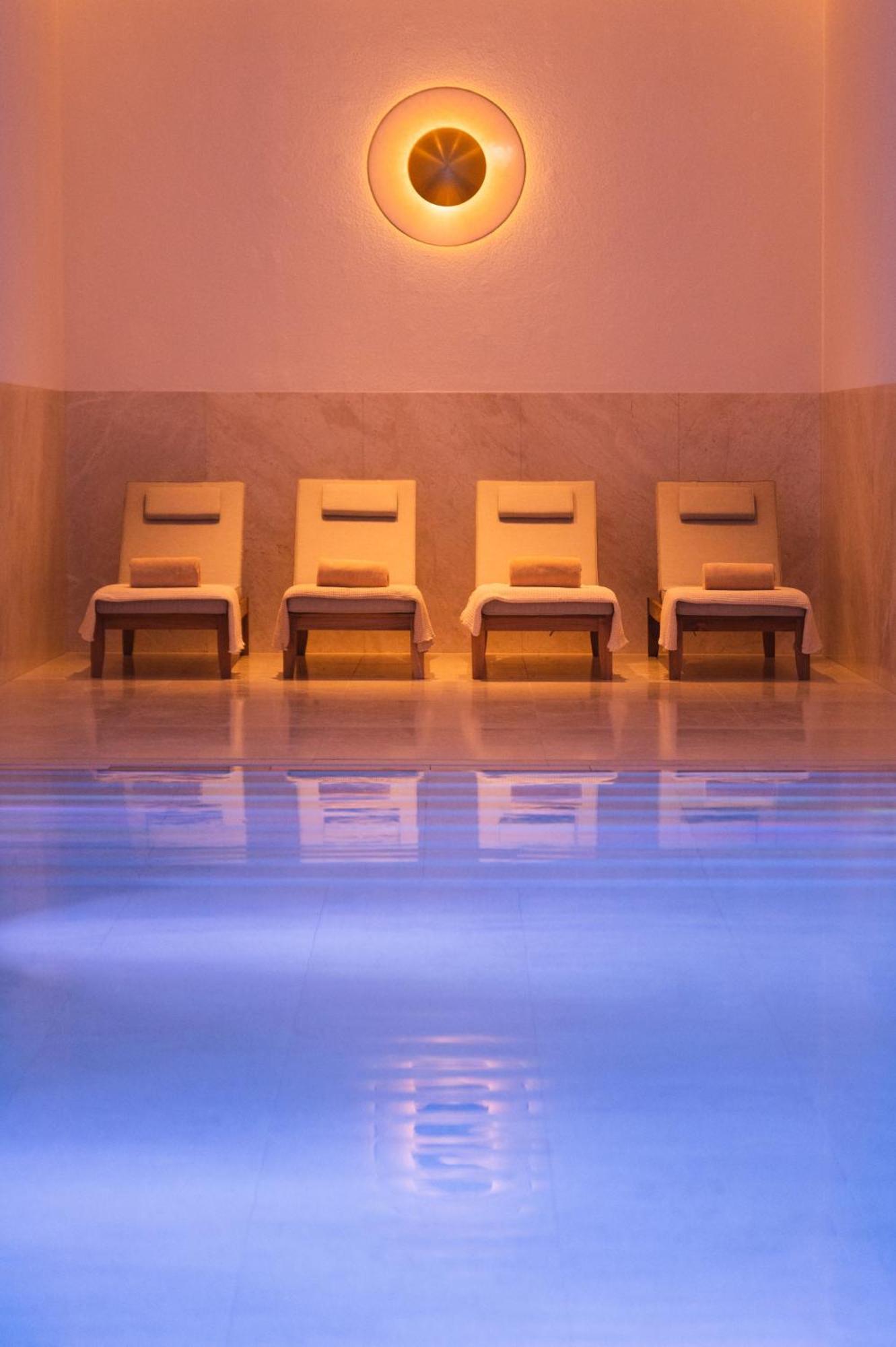 Almanac Palais Vienna 호텔 외부 사진 Spa at the InterContinental